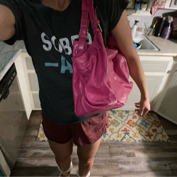 Cute pink nine west purse in excellent condition - Picture 6 of 9